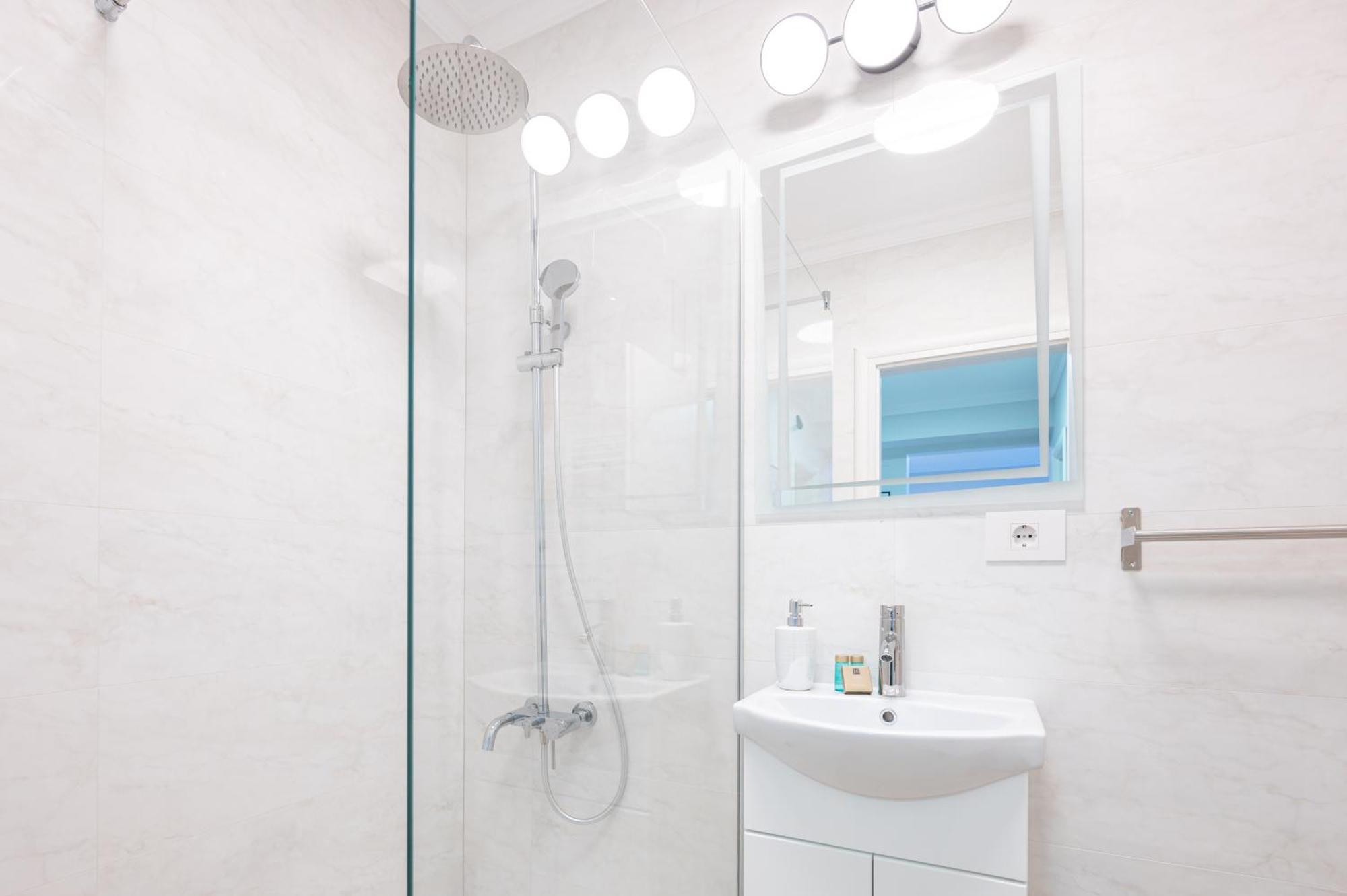 Apartamento Lilla Flats Oradea Habitación foto